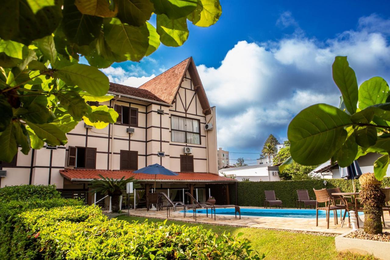 Hotel Steinhausen Colonial Blumenau Exterior foto
